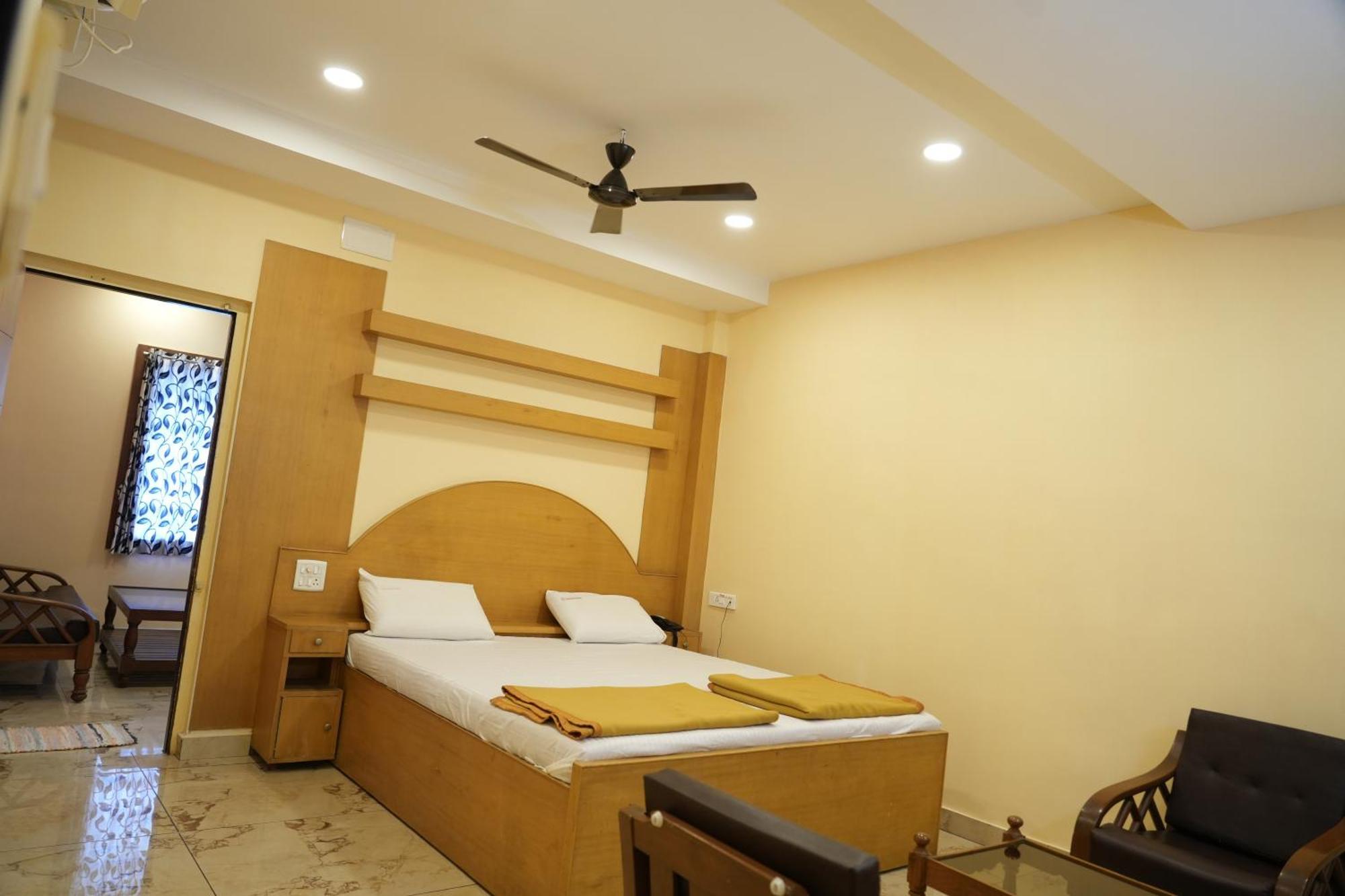 Pollāchi Sri Krishnan Residency酒店 外观 照片